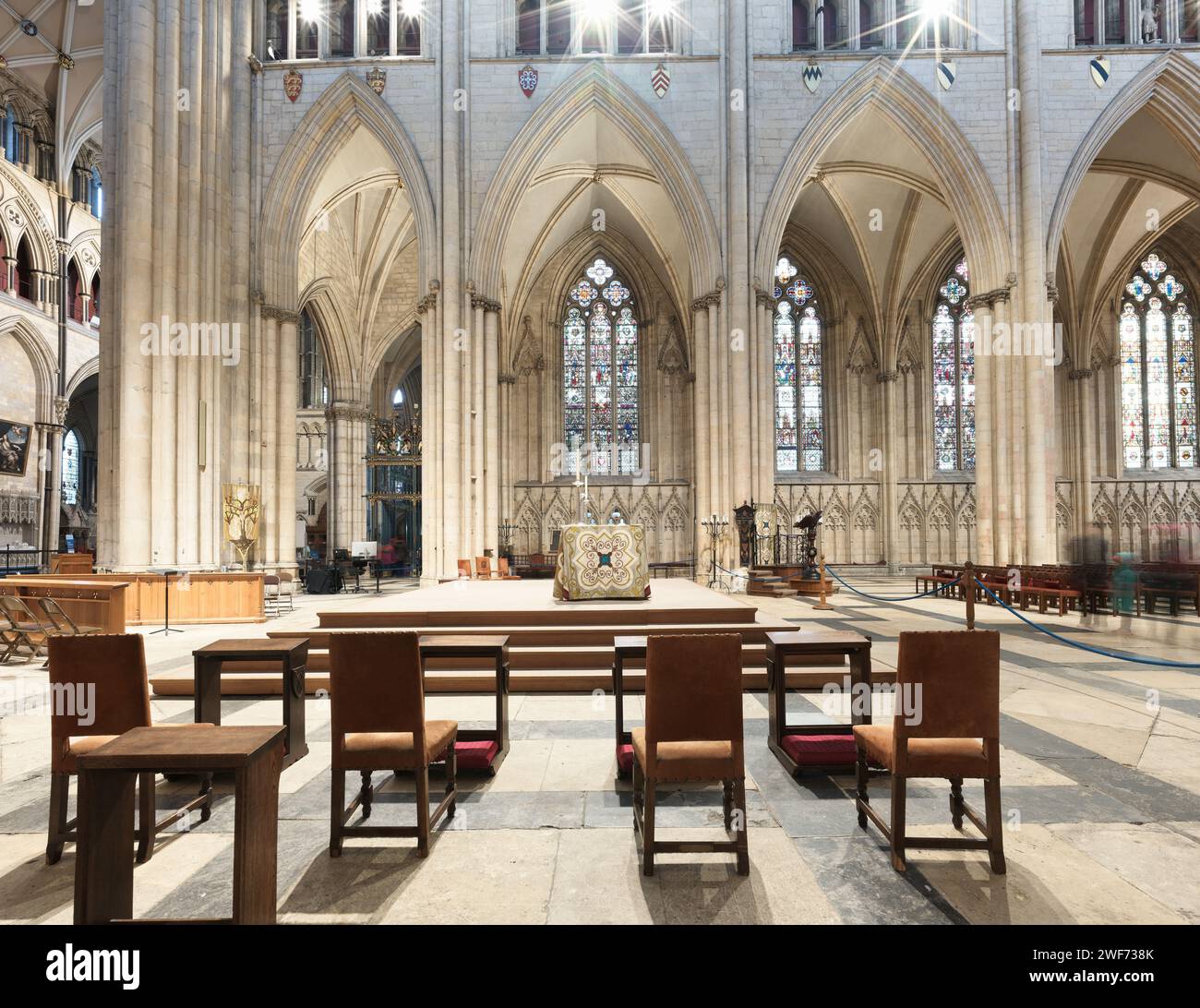 Autel principal dans la nef de la cathédrale de york, Angleterre. Banque D'Images