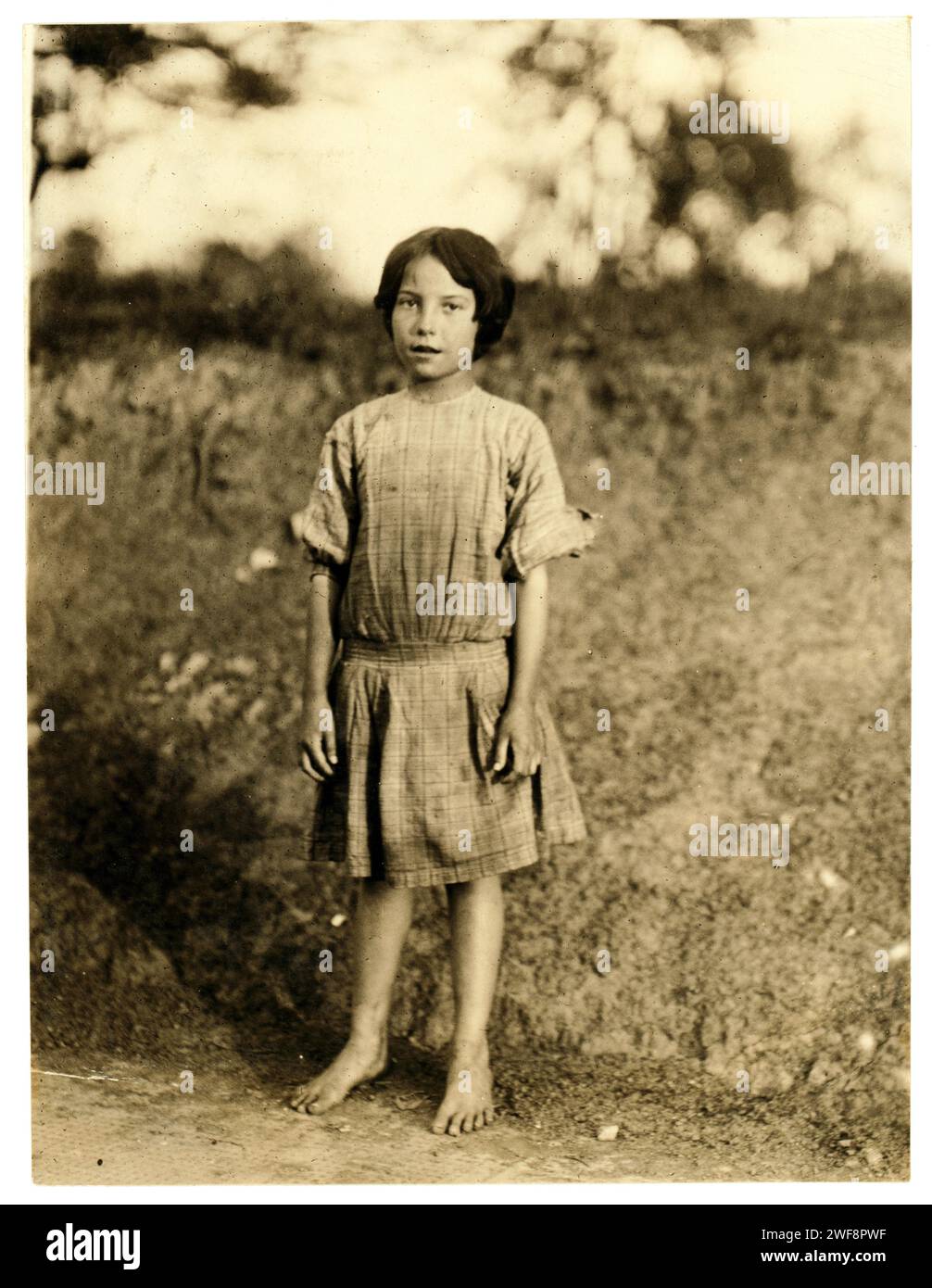 Lewis Hine : Ruth Rous, 11 ans ou moins, travailleuse d'usine de coton, Randleman, Caroline du Nord, 1913 Banque D'Images