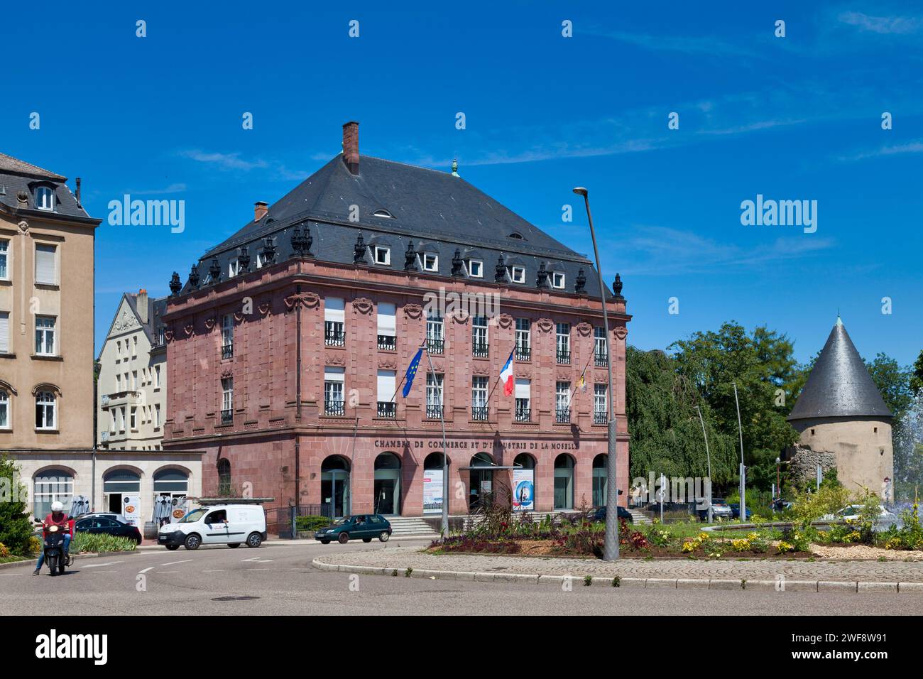 Metz, France - juin 24 2020 : la Chambre de Commerce et d'Industrie de la Moselle est la CCI de la Moselle. Son siège social est le bâtiment de l'ancien Impérial Banque D'Images