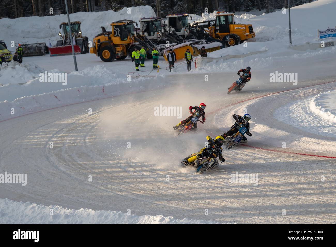 Suède, Ornskoldsvik - 27 janvier 2024 : Tour de qualification pour le Championnat du monde de circuit de course sur glace , photo n° 3 de 8 Banque D'Images