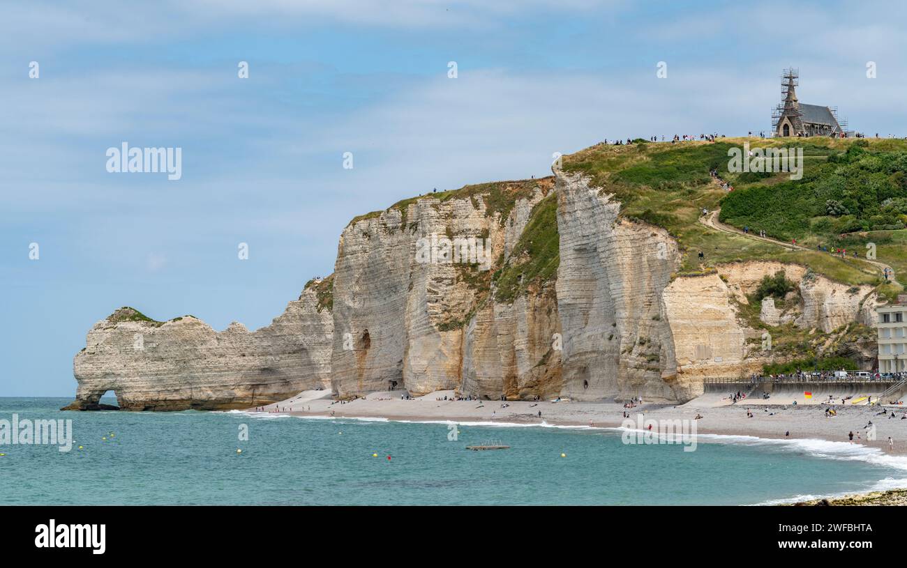 Paysage côtier autour d'Etretat, une commune du département de Seine-Maritime dans la région Normandie du Nord-Ouest de la France Banque D'Images