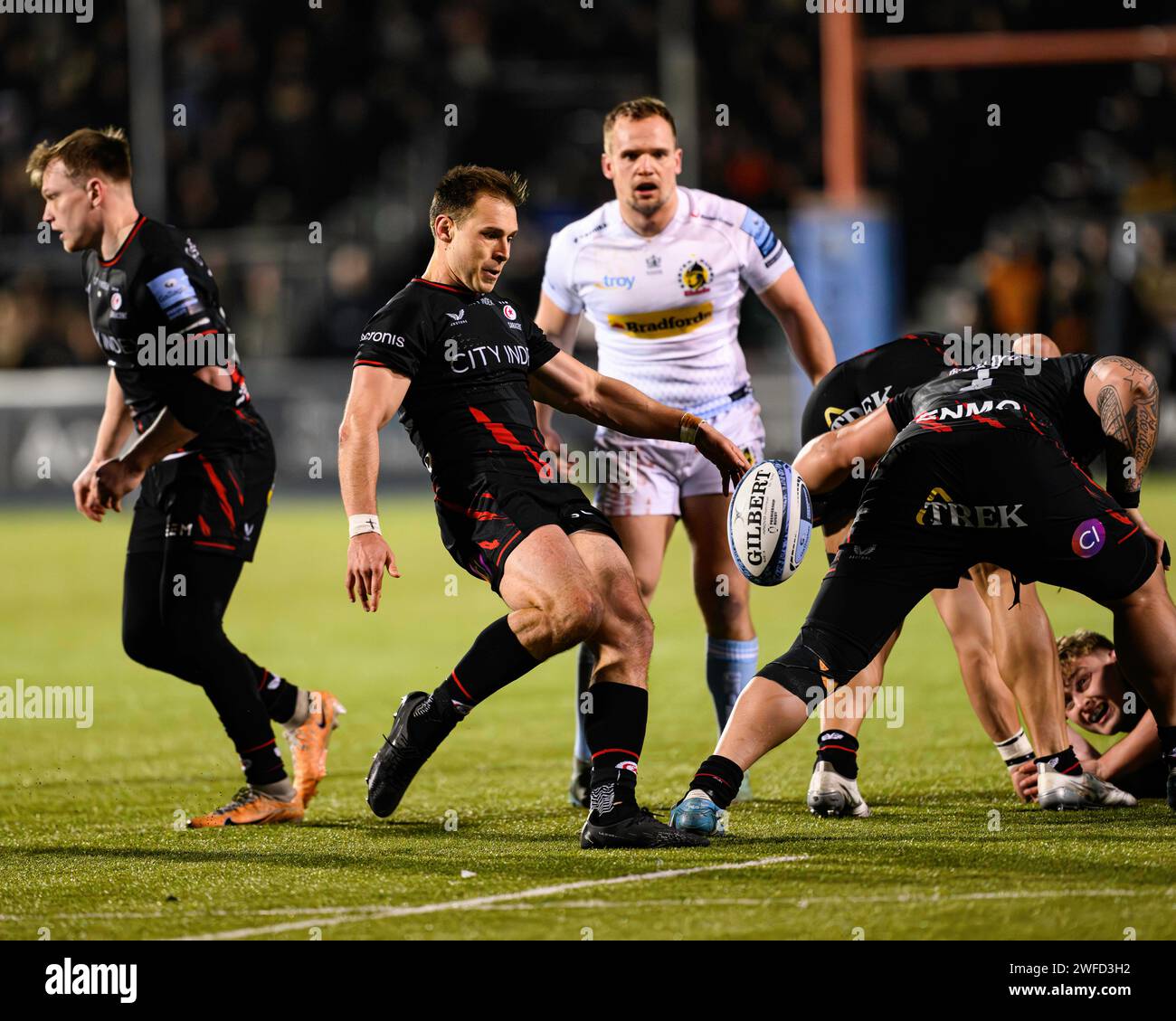 LONDRES, ROYAUME-UNI. 27 janvier 2024. Ivan van Zyl de Saracens (au centre) en action lors de Saracens vs Exeter Chiefs Gallagher Premiership Rugby R10 A. Banque D'Images