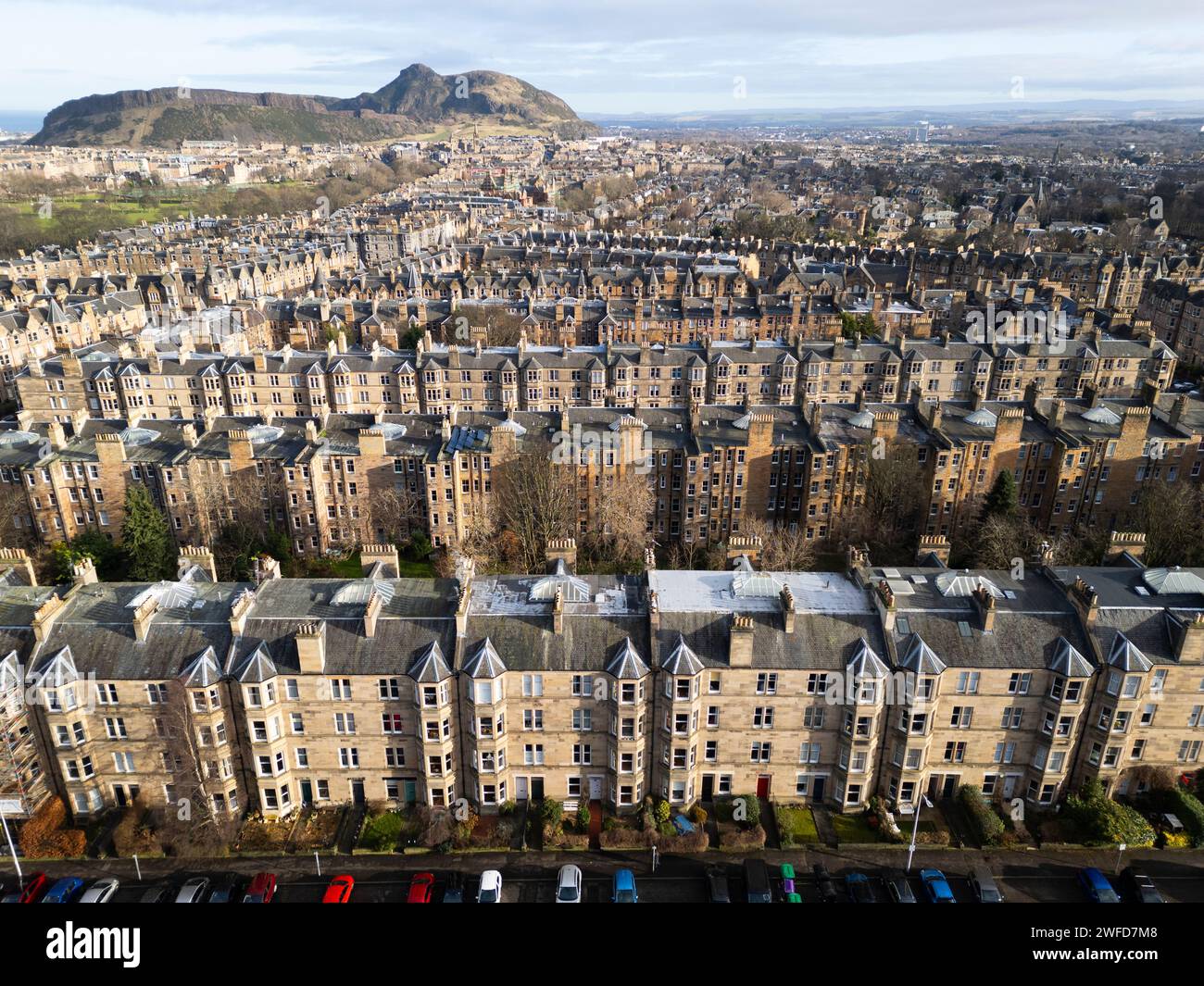 Vue aérienne d'une rangée mitoyenne de maisons de logement à Marchmont, Édimbourg, Écosse, Royaume-Uni Banque D'Images