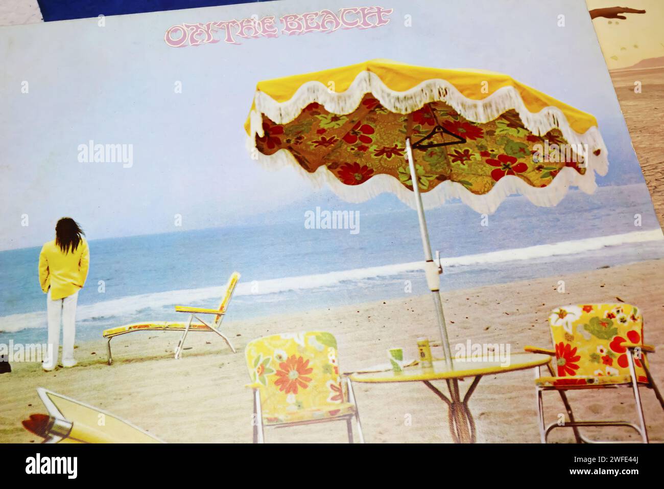 Viersen, Allemagne - janvier 9. 2024 : gros plan de la pochette de l'album vinyle Neil Young sur la plage de 1974 Banque D'Images