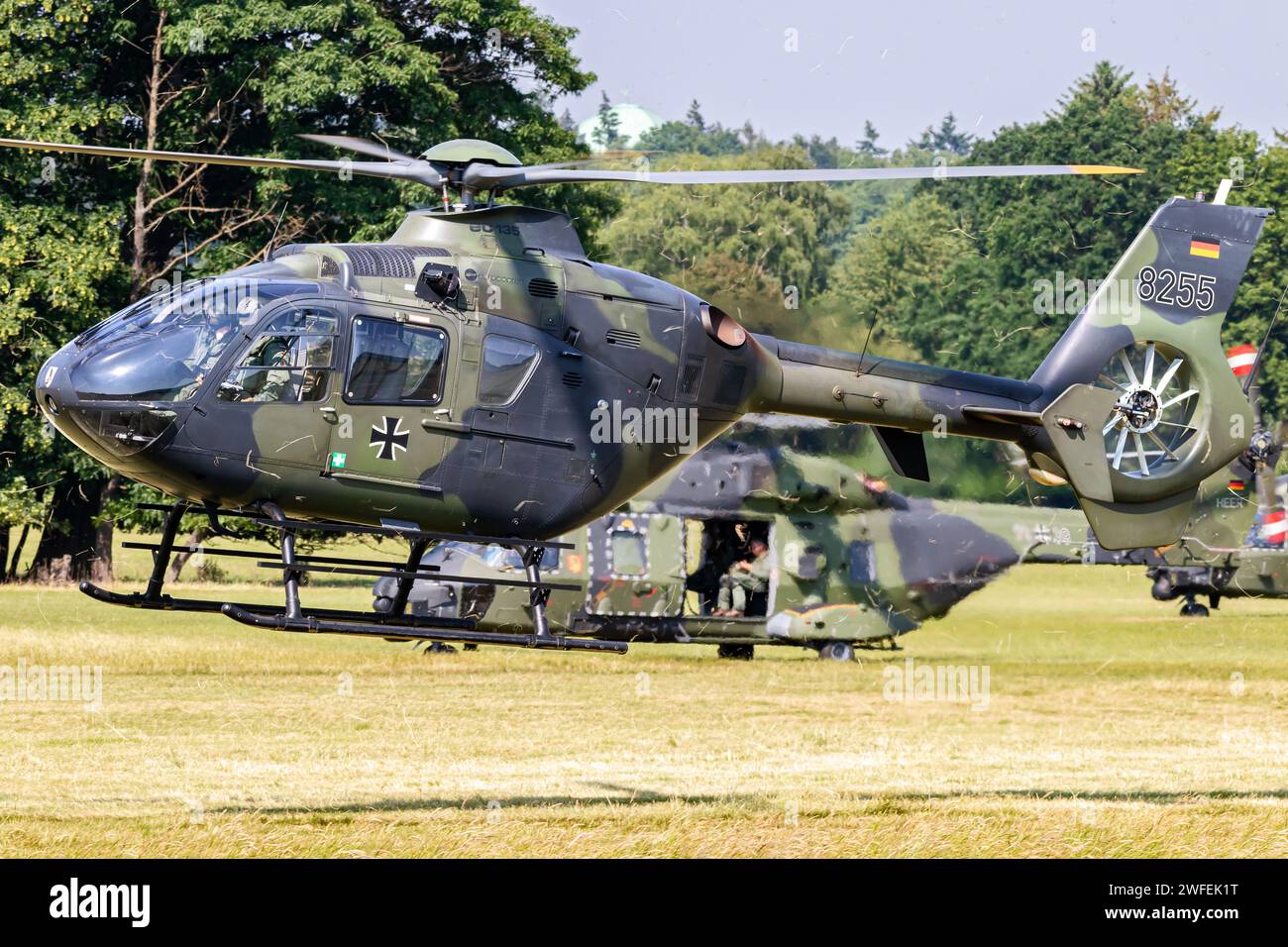Airbus H135 hélicoptère utilitaire militaire de l'armée allemande au décollage. Allemagne - 9 juin 2018 Banque D'Images