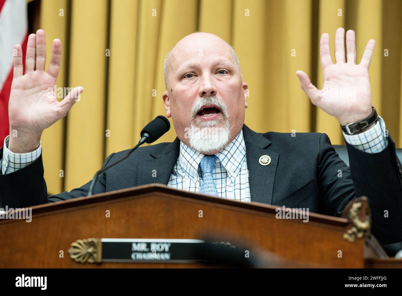Washington, États-Unis. 30 janvier 2024. Représentant américain Chip Roy (R-TX) prenant la parole lors d'une audience du Comité de la Chambre sur le sous-comité de la magistrature sur la Constitution et le gouvernement limité au Capitole des États-Unis. Crédit : SOPA Images Limited/Alamy Live News Banque D'Images