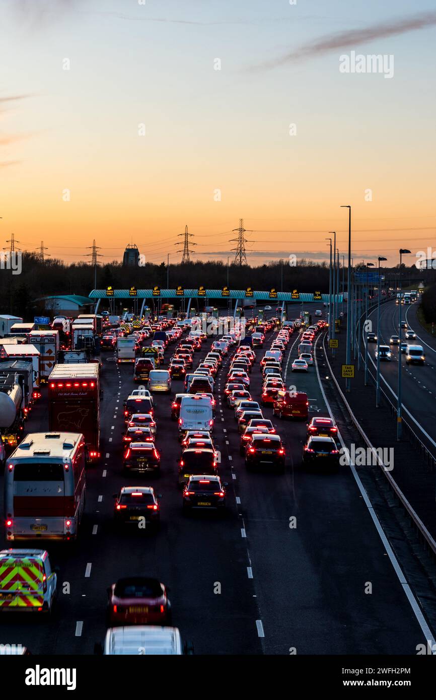 M6 trafic routier à péage. Photo de Shaun Fellows/Alamy Banque D'Images