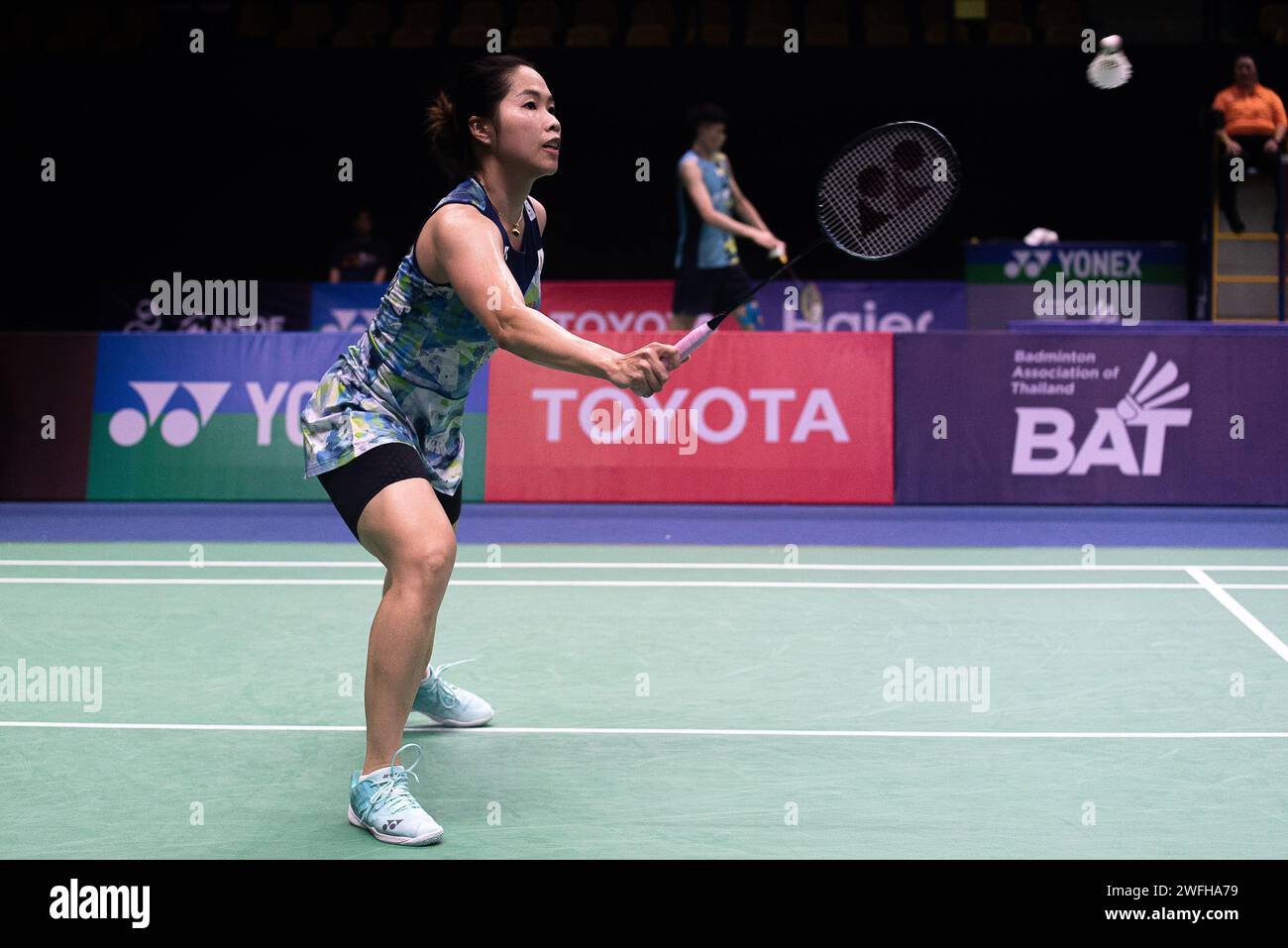 Bangkok, Thaïlande. 31 janvier 2024. Ratchanok Intanon de Thaïlande joue contre Karupathevan Letshanaa de Malaisie lors du single féminin de Badminton dans le Princess Sirivannavari Thailand Masters 2024 au stade Nimibutr. Ratchanok Intanon a gagné sur Karupathevan Letshanaa 2:0 (21:13, 21:9). Crédit : SOPA Images Limited/Alamy Live News Banque D'Images