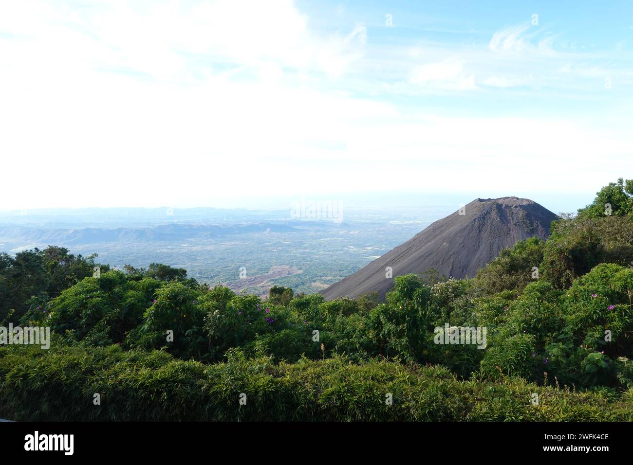 Izalco un stratovolcan actif près du volcan Santa Ana, El Salvador Amérique centrale Banque D'Images