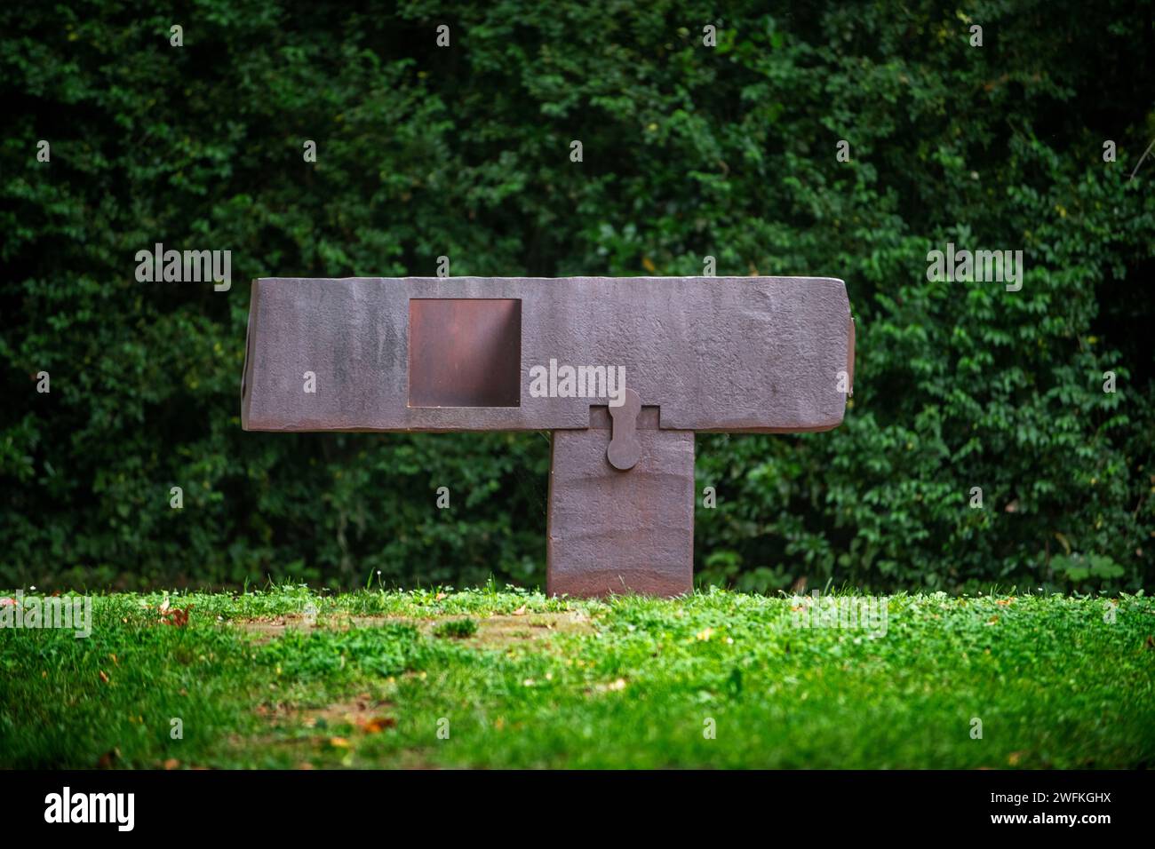 Musée Chillida-Leku, sculptures dans les jardins et les forêts du sculpteur basque Eduardo Chillida, Hernani, Guipuzcoa, pays Basque, Espagne. Banque D'Images