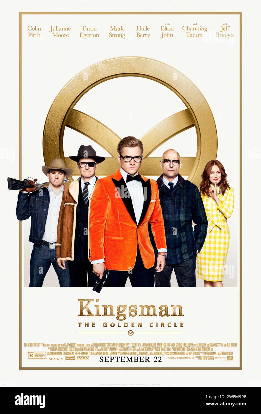 Kingsman : The Golden Circle (2017) réalisé par Matthew Vaughn et mettant en vedette Taron Egerton, Colin Firth et Mark Strong. Après la destruction du quartier général du Kingsman et la prise en otage du monde, une organisation d'espionnage alliée aux États-Unis est découverte. Ces deux agences secrètes d'élite doivent s'unir pour vaincre un ennemi commun. Photographie d'une affiche originale d'une feuille US de 2017. ***USAGE ÉDITORIAL SEULEMENT*** crédit : BFA / Twentieth Century Fox Banque D'Images