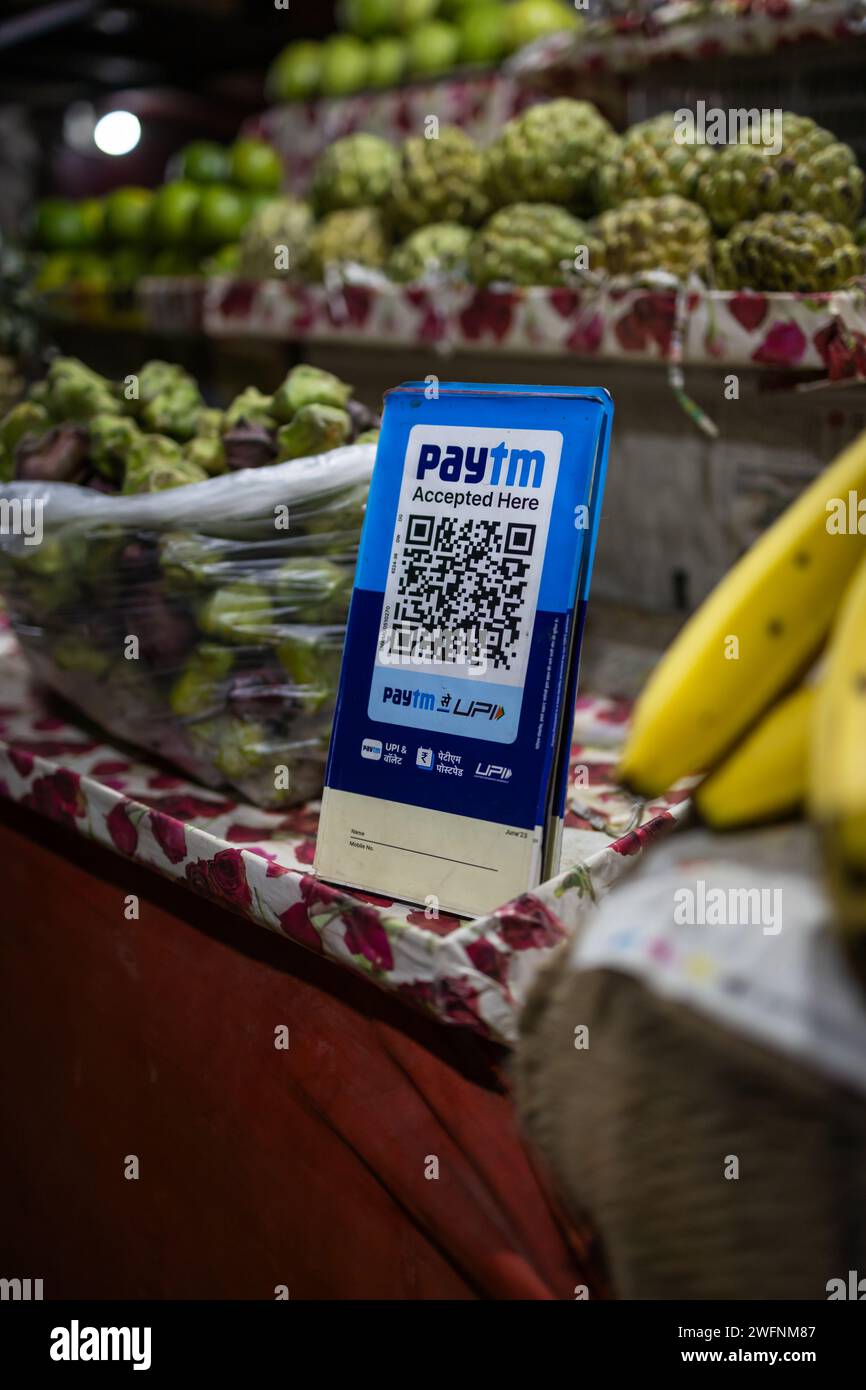 scanner de code qr de paiement upi au magasin de légumes Banque D'Images