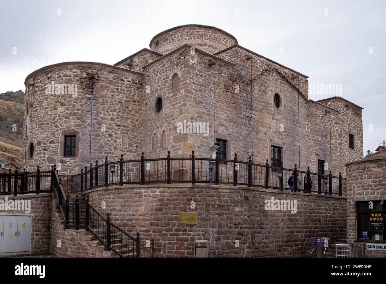 Konya-Turquie - 01-20-2024:vue historique de l'église Hagia Elenia.Sille est une ville célèbre pour ses vieilles maisons en pierre Banque D'Images