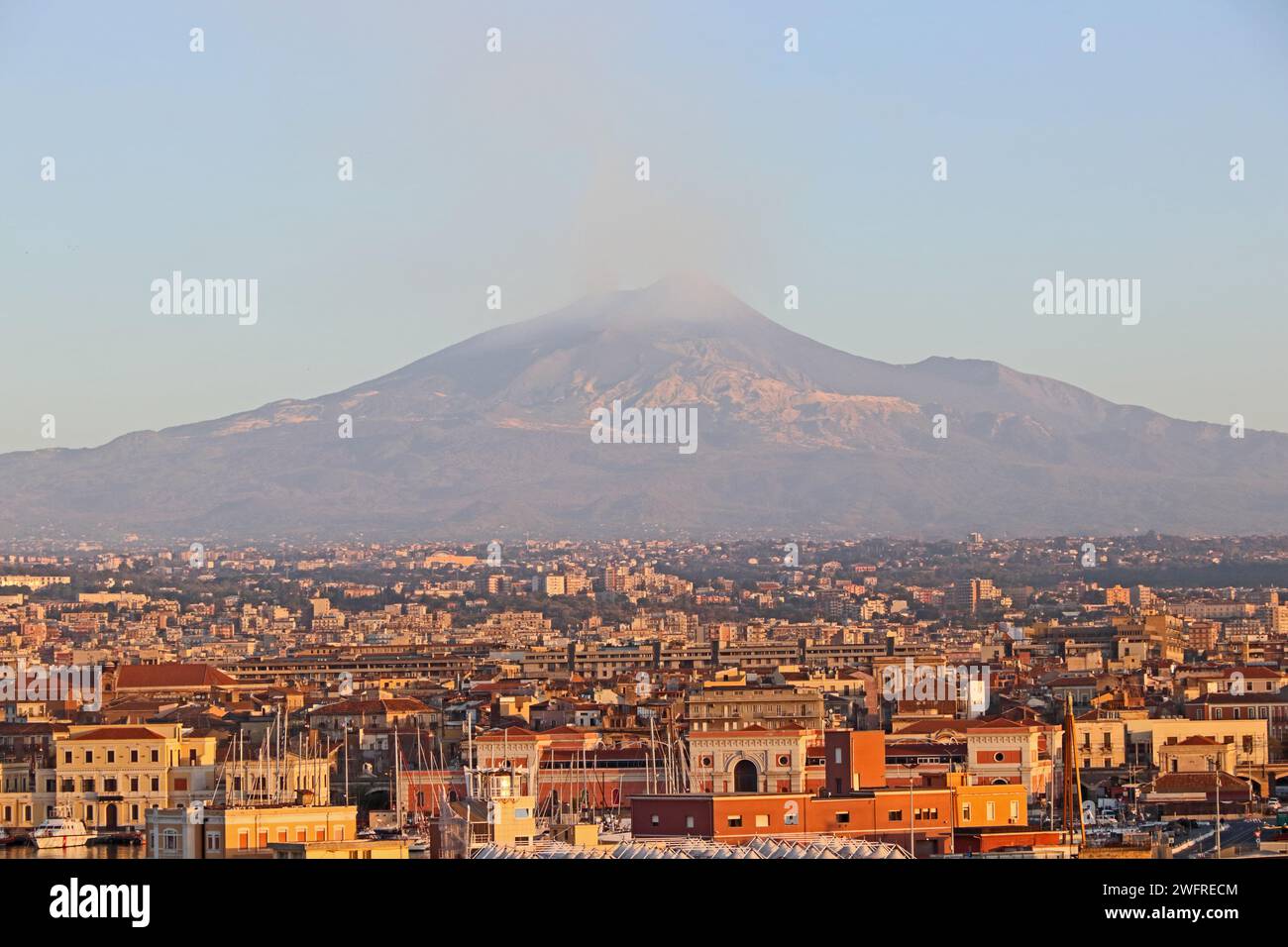 Vue matinale de Catane et de l'Etna, Sicile Banque D'Images