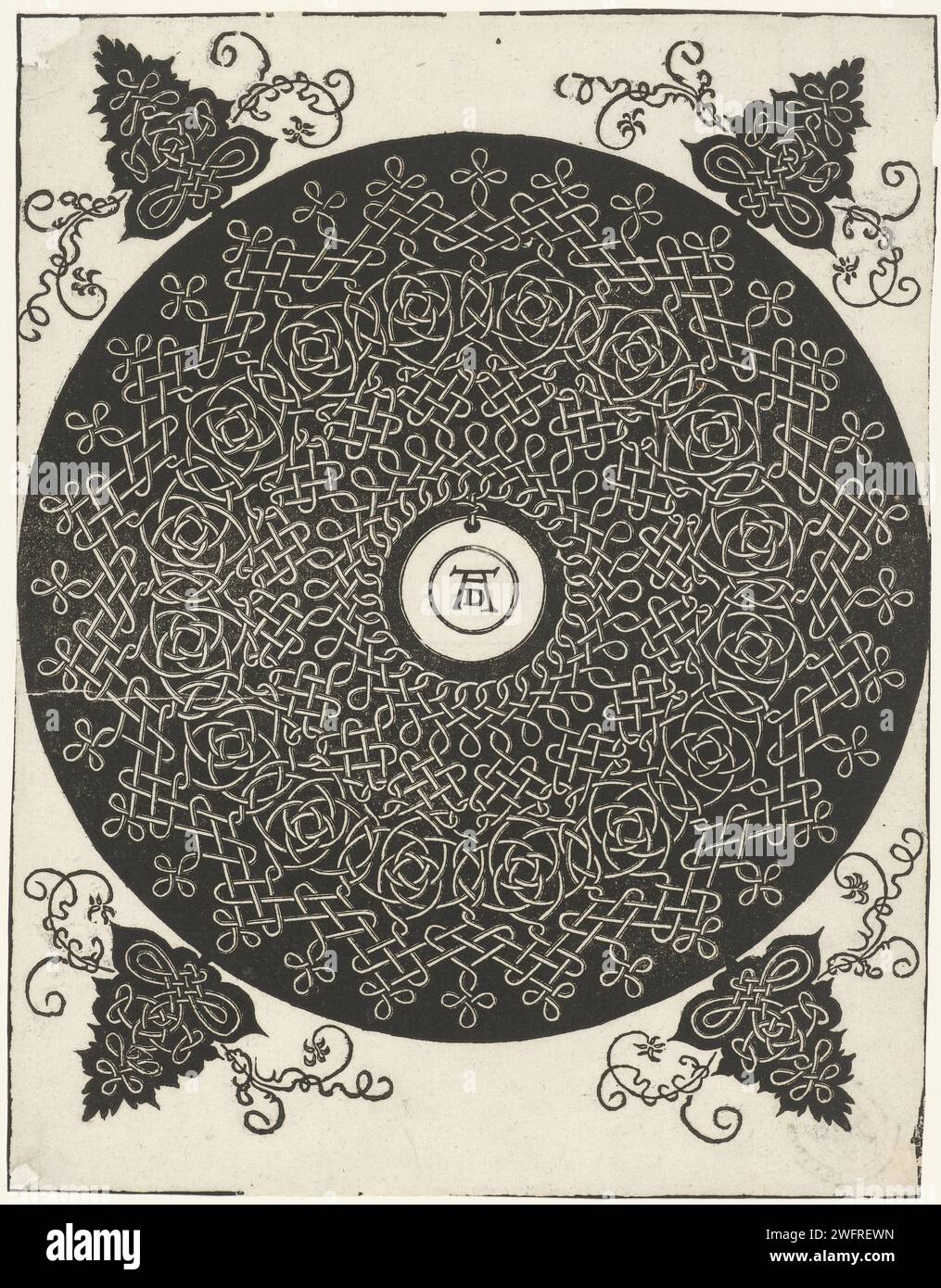 Exemple de broderie avec rond Schildje, Albrecht Dürer, d'après Léonard de Vinci, 1575 - 1585 print disque noir avec quatre protubérances, rempli de moresken blanc. Au centre un bouclier rond. Ce tirage fait partie d'une série de 6 tirages ornés avec Moresken. Décoration papier Nuremberg  motifs géométriques Banque D'Images
