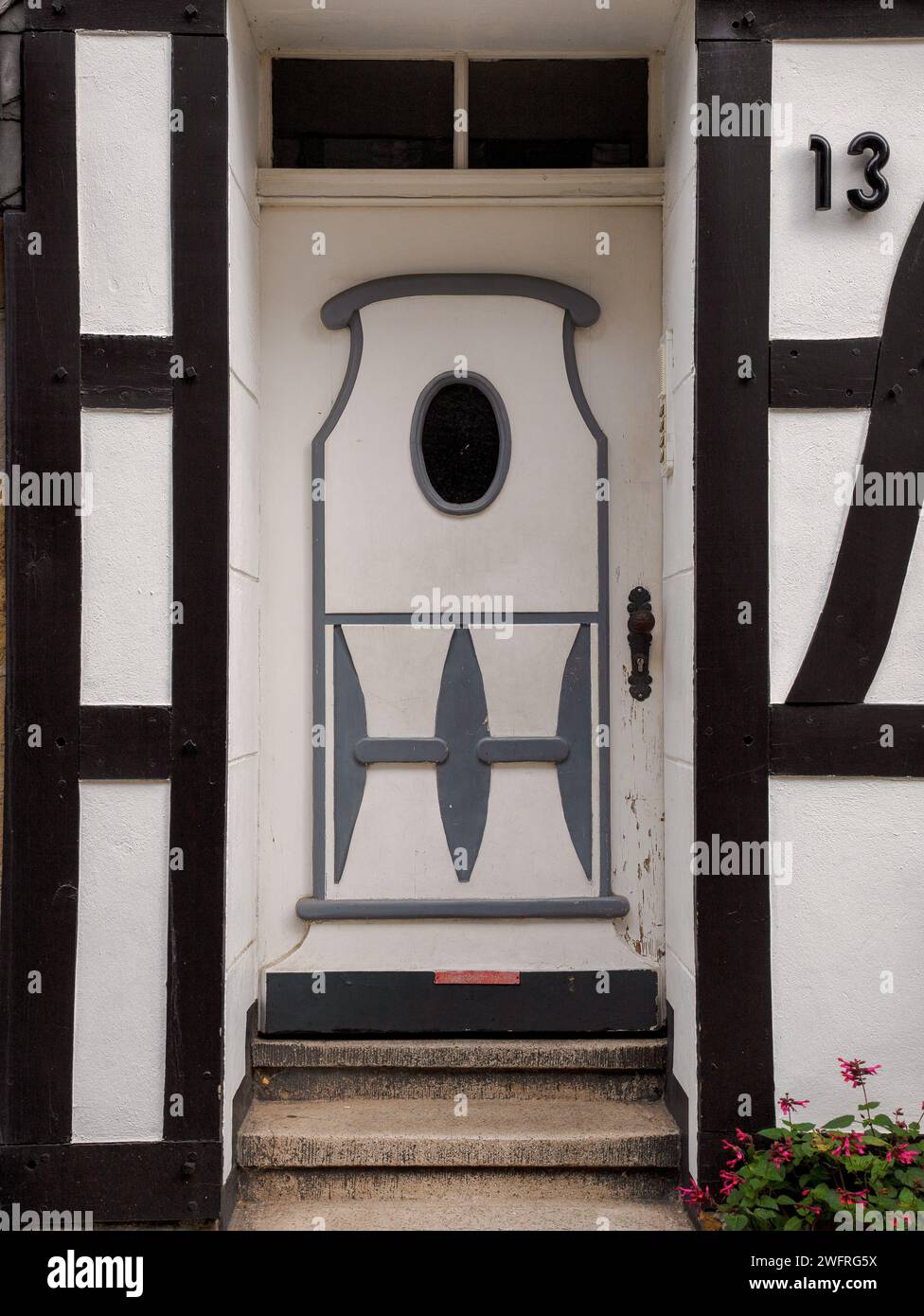 Vieille porte médiévale en bois Banque D'Images