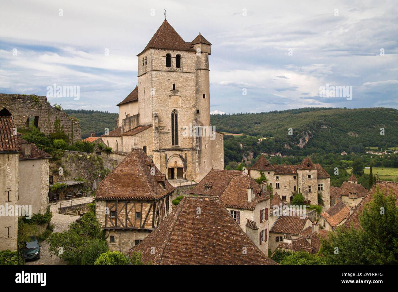 Église Saint-Cirq-Lapopie, Occitanie, France. Banque D'Images