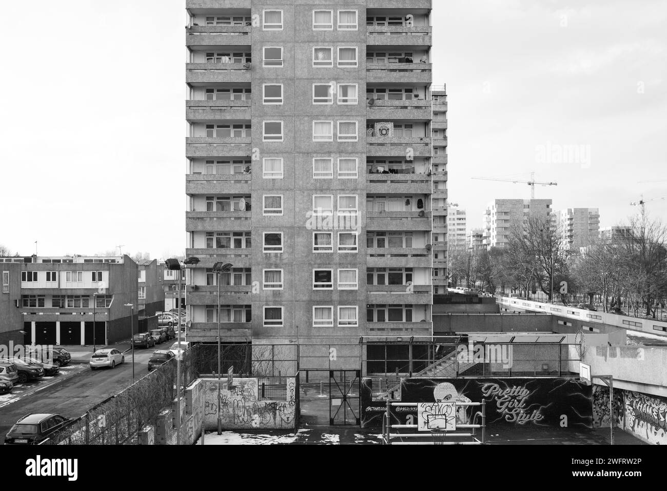 Radley House High Rise, une partie du brutaliste Lesnes Estate à Thamesmead SE2 construit en 1967 et doit être démoli et réaménagé. Banque D'Images