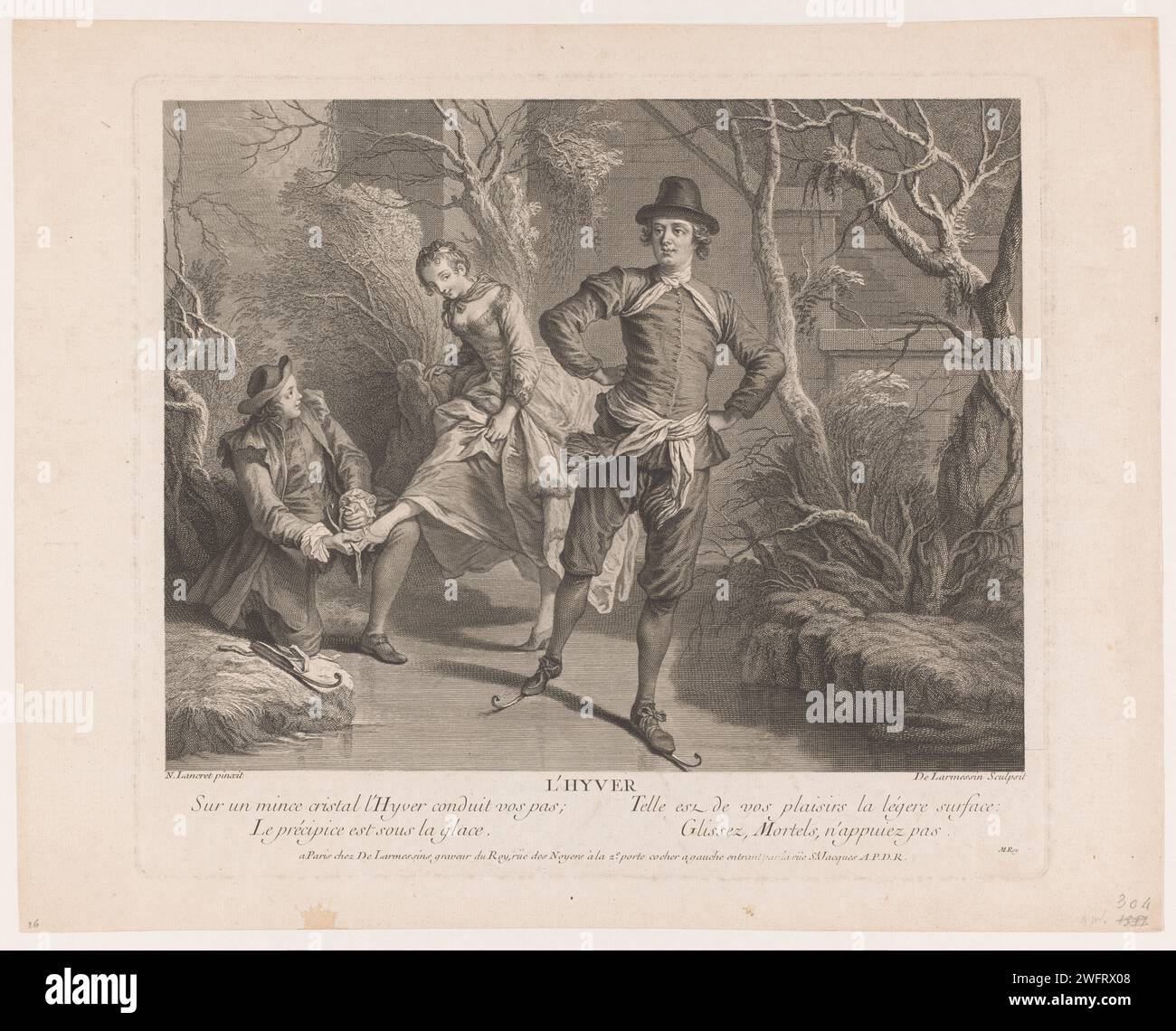 Hiver, Nicolas de Larmessin (III), d'après Nicolas Lancret, 1745 imprimer Homme patinant sur un fossé gelé, avec un autre homme à gauche qui lie une femme ses patins. Editeur : ParisFrance papier gravure / gravure hiver  activités humaines (les quatre saisons de l'année). patins (sports d'hiver) Banque D'Images