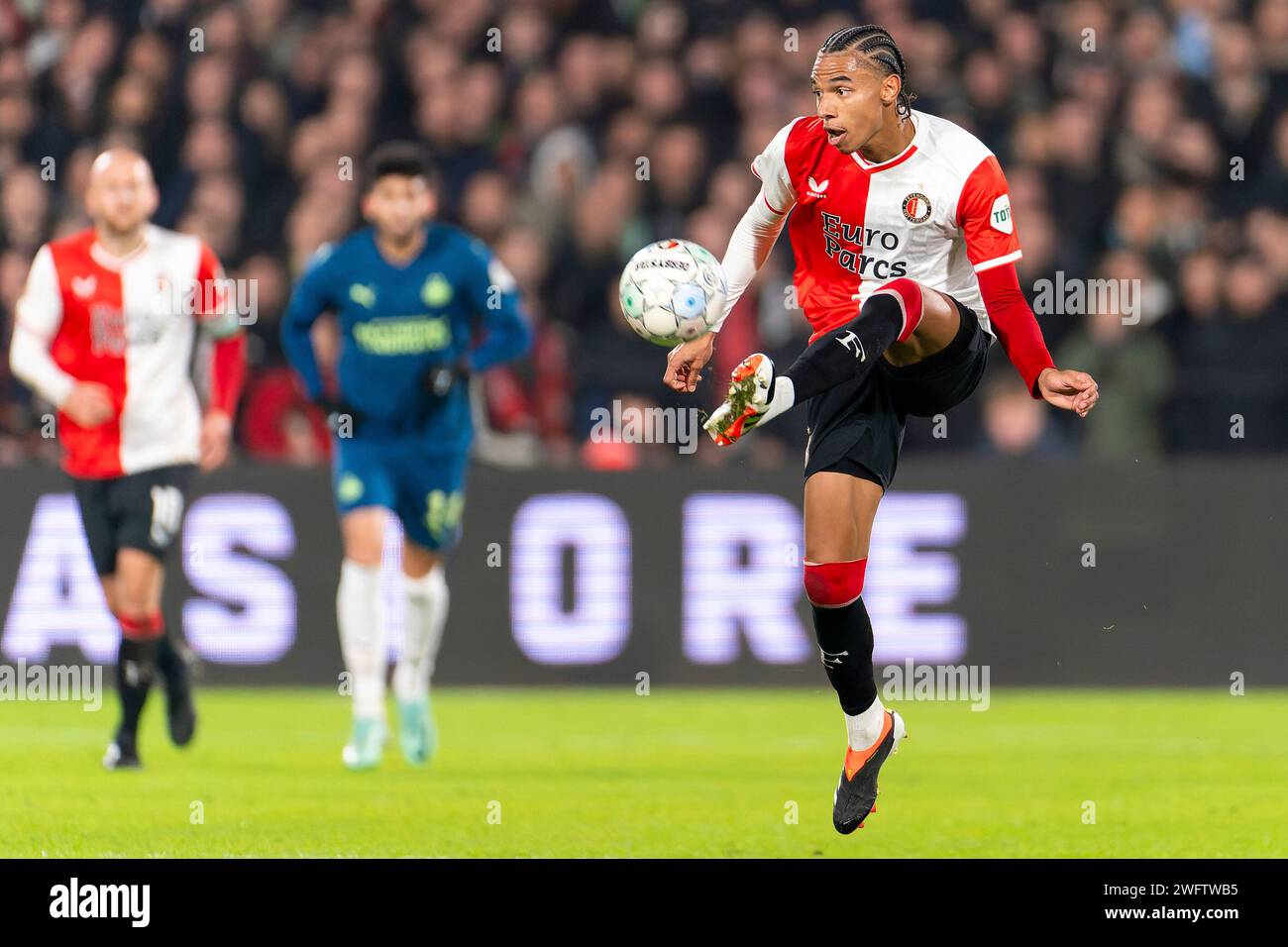 Rotterdam, Nederland. 24 janvier 2024. ROTTERDAM, NEDERLAND - 24 JANVIER : lors du match de la Toto KNVB Cup entre Feyenoord et PSV au Stadion Feijenoord le 24 janvier 2024 à Rotterdam, Nederland. (Photo de Joris Verwijst/Orange Pictures) crédit : dpa/Alamy Live News Banque D'Images