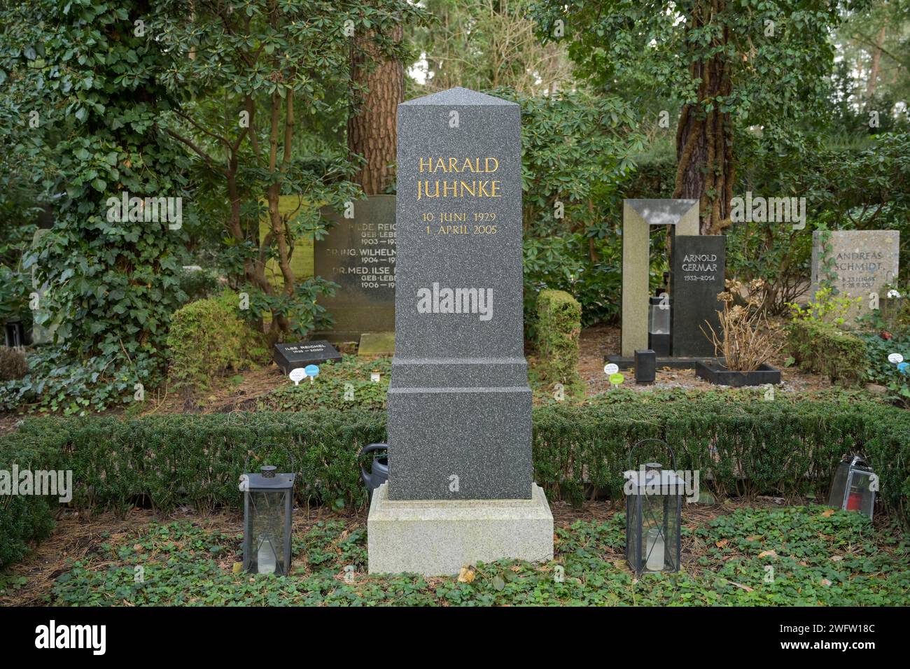 Harald Juhnke, grave, Waldfriedhof Dahlem, Huettenweg, Steglitz-Zehlendorf, Berlin, Allemagne Banque D'Images