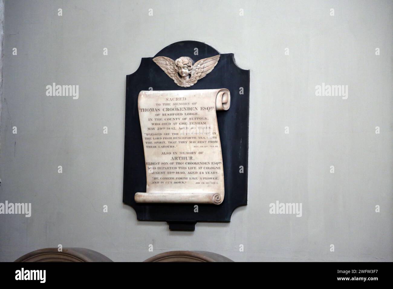 St Luke's Church Interior Pink Marble Memorial à Thomas Crookenden ESQre et son fils Arthur Sydney Street Chelsea Londres Angleterre Banque D'Images