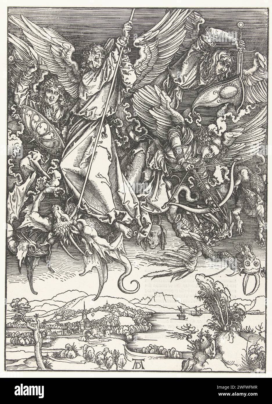 L'Archange Michaël et ses anges combattent des dragons, Albrecht Dürer, 1511 print l'Archange Michaël et ses anges combattent des êtres diaboliques, semblables à des dragons et expulsent ceux-ci du ciel. Sur Versozijde texte biblique latin en écriture gothique en deux colonnes. Nuremberg papier impression typographique Michael et ses anges luttant contre le dragon et ses disciples ; le dragon (diable, Satan) est chassé du ciel Banque D'Images