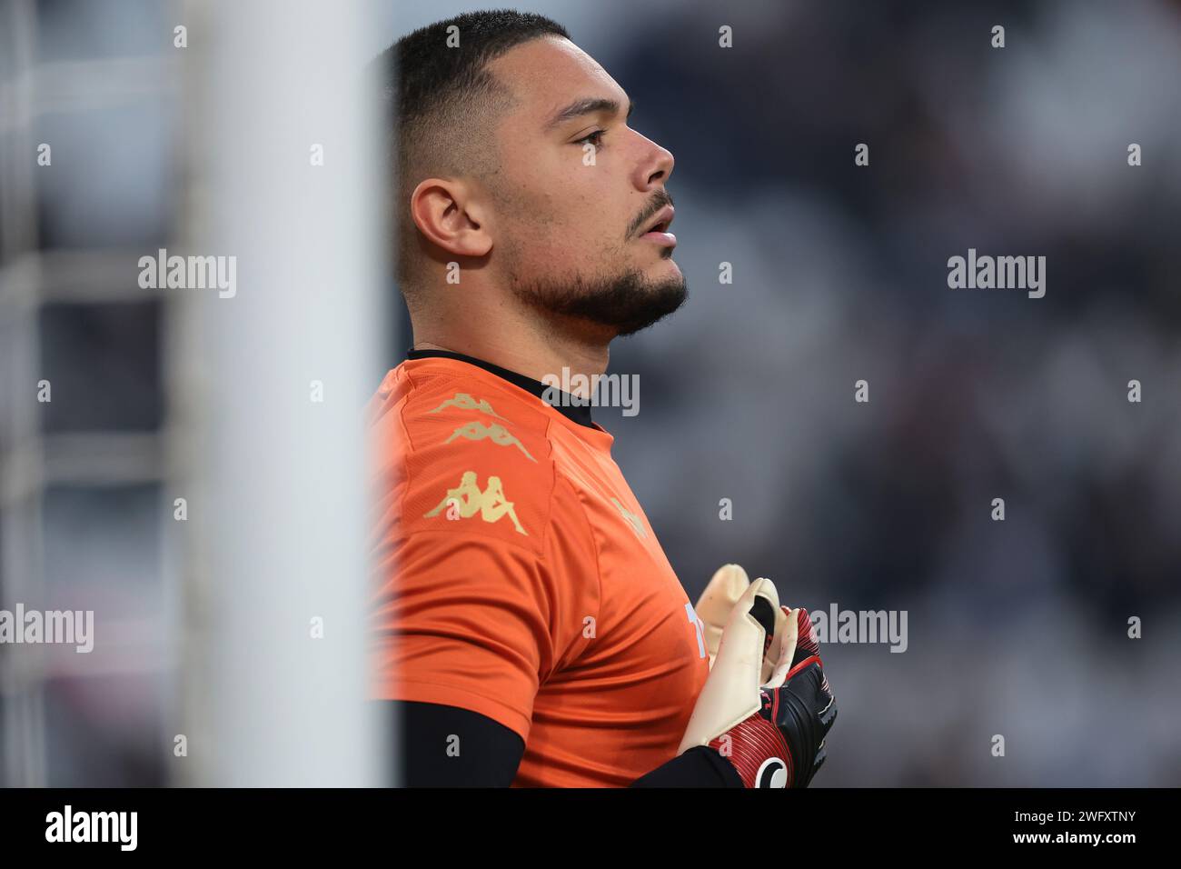 Turin, Italie. 27 janvier 2024. Elia Caprile d'Empoli FC réagit pendant l'échauffement avant le match de Serie A au stade Allianz de Turin. Le crédit photo devrait se lire : Jonathan Moscrop/Sportimage crédit : Sportimage Ltd/Alamy Live News Banque D'Images