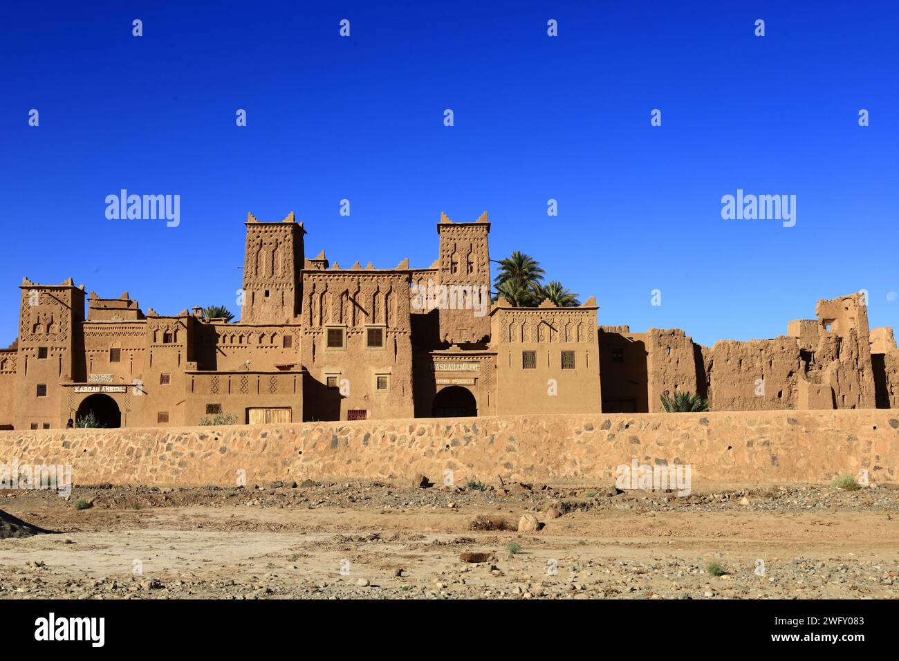 La Kasbah Amridil est une résidence fortifiée historique située dans l'oasis de Skoura, au Maroc Banque D'Images