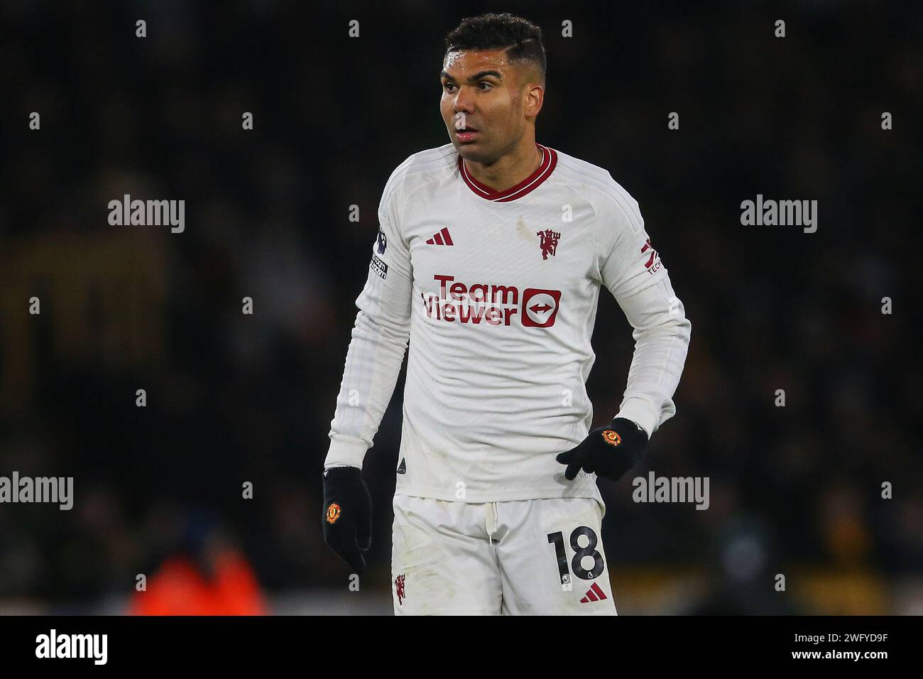 Wolverhampton, Royaume-Uni. 01 février 2024. Casemiro de Manchester United lors du match de Premier League Wolverhampton Wanderers vs Manchester United à Molineux, Wolverhampton, Royaume-Uni, le 1 février 2024 (photo de Gareth Evans/News Images) à Wolverhampton, Royaume-Uni le 2/1/2024. (Photo Gareth Evans/News Images/Sipa USA) crédit : SIPA USA/Alamy Live News Banque D'Images