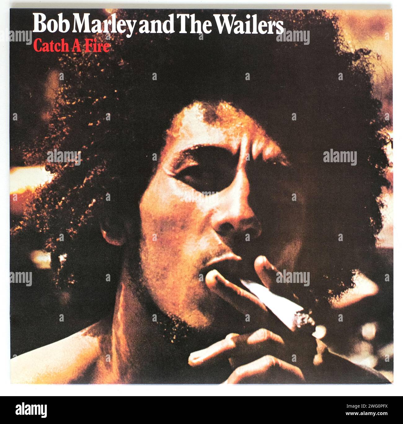 La pochette de Catch a Fire, album de 1973 de Bob Marley and the Wailers, sur l'île - USAGE ÉDITORIAL SEULEMENT Banque D'Images