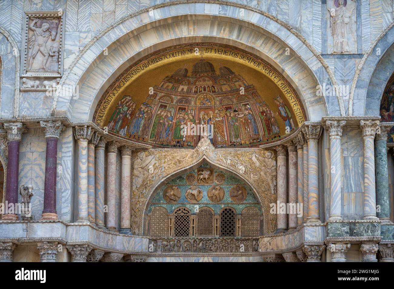 Basilique San Marco Portail nord du 13e siècle conservé détail mosaïque, Venise, Italie Banque D'Images