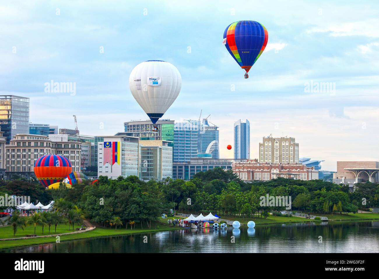 Le 3ème Festival international de montgolfières de Putrajaya à Putrajaya, Malaisie. Banque D'Images