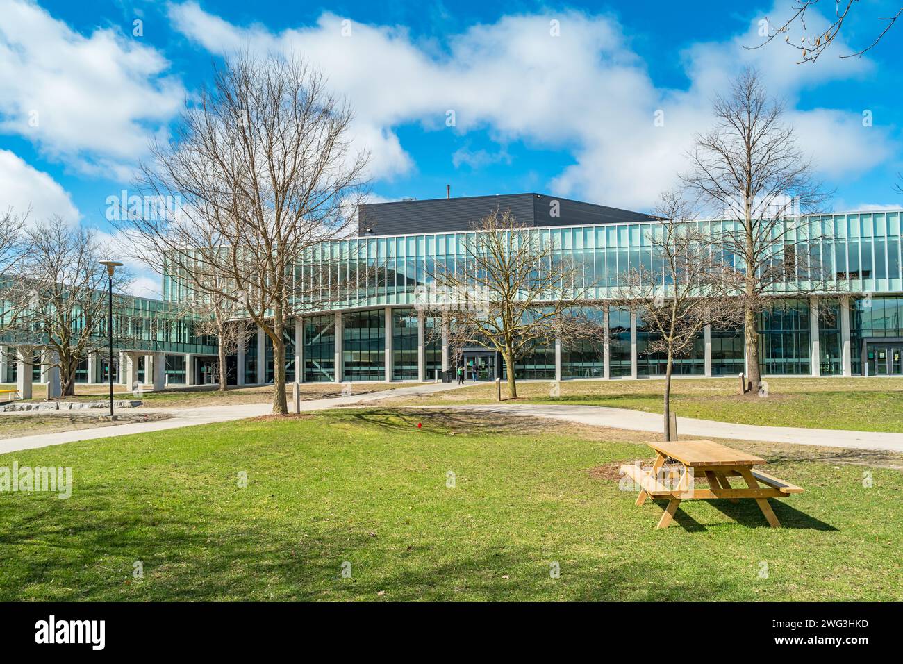 Le complexe d'activités physiques sur le campus de l'Université de Waterloo à Waterloo, Ontario, Canada. Banque D'Images