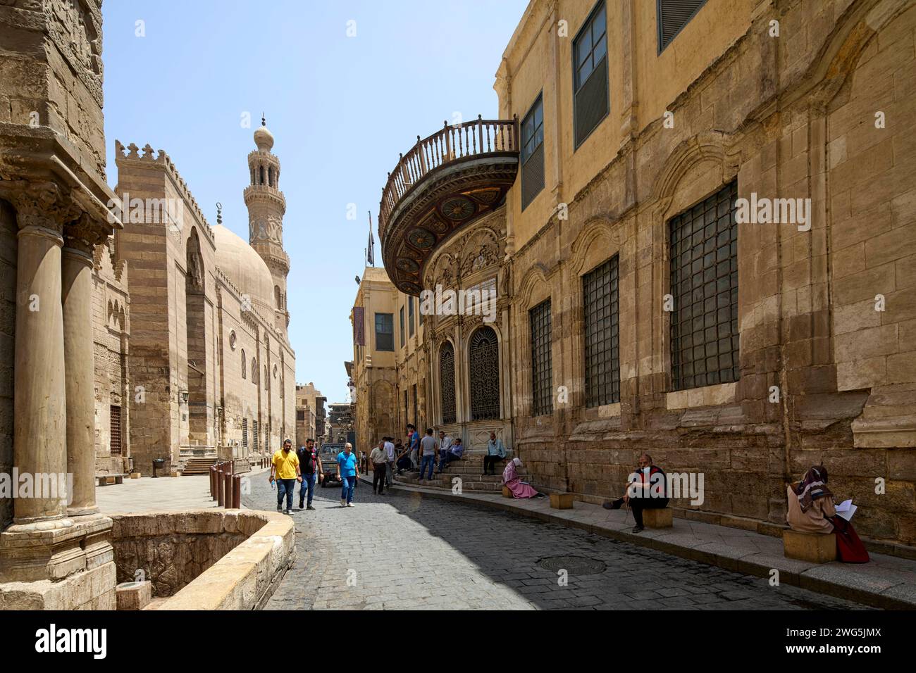 Mosquée Madrasa du complexe Sultan Barquq sur la rue Muizz au Caire, Egypte Banque D'Images