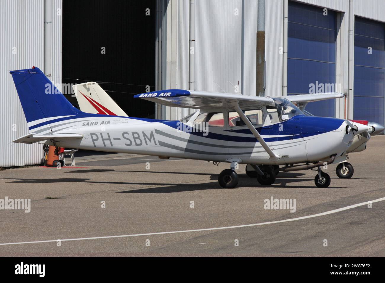 Sand Air Reims 172N avec enregistrement pH-SBM à Rotterdam l'aéroport de la Haye Banque D'Images