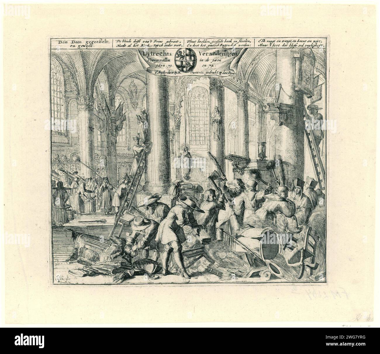 Cathédrale d'Utrecht de tous les objets protestants dépouillés et bénis comme une église catholique, 1672, Johannes Jacobsz van den Aveele, 1674 imprimer le Utrechtse Dom est dépouillé de tous les objets protestants le 9-10 juillet 1672 et béni comme une église catholique. En haut un tissu avec le titre de la série, au-dessus de lui trois vers de deux lignes en néerlandais. Premier tirage d'une série de cinq tirages sur les événements survenus à Utrecht pour la période 1672-74. Imprimeur : Northern Netherlandspublisher : Amsterdam gravure sur papier / inauguration, consécration de personne(s)  église Domkerk (Utrecht) Banque D'Images