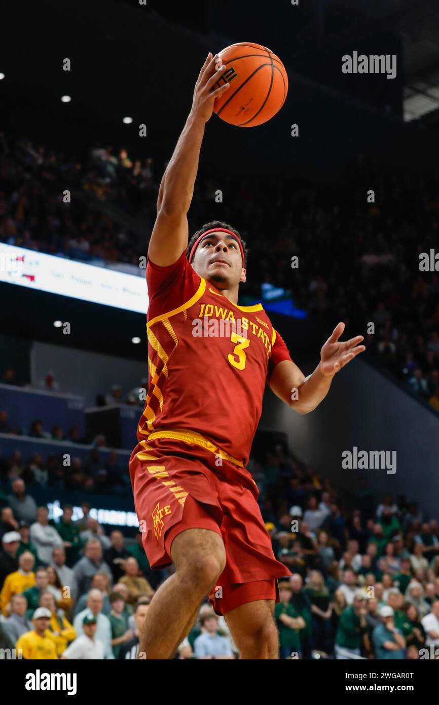 WACO, TX - FEBRUARY 03: Iowa State Cyclones guard Tamin Lipsey (3) makes a layup during the Big 12 college basketball game between Baylor Bears and Iowa State Cyclones on February 3, 2024, at Foster Pavilion in Waco, Texas. (Photo by David Buono/Icon Sportswire) (Icon Sportswire via AP Images) Banque D'Images