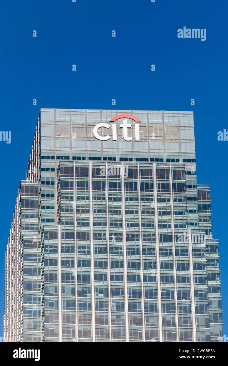 Citi signe la signalisation et le logo sur le bâtiment Canary Wharf de Citigroup, siège EMEA de Citigroup à Canary Wharf, Londres, Angleterre, Royaume-Uni Banque D'Images