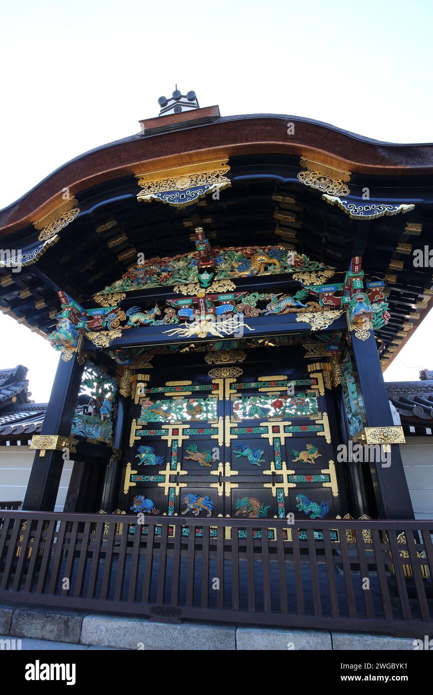 Karamon Gate dans le temple Nishi Hongwanji, Kyoto, Japon Banque D'Images