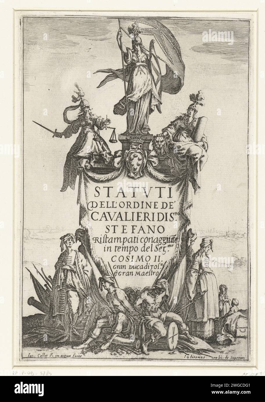 Page de titre pour le livre 'Statuti dell'ordine de' Cavalieri di Santo Stefano ', Jacques Callot, 1620 texte latin imprimé sur une toile, attaché à un monument avec des personnifications de justice et de force, et une dame avec une bannière et un bouclier sur lequel la croix des Chevaliers maltais. Au pied du monument Wapentuig et les prisonniers turcs. Impression légère (compteur) d'un cadre ovale avec une écriture de bordure sur un côté d'éclairage. Page de titre de la gravure sur papier de Florence. Justice, 'Justitia' ; 'Giustitia divina' (Ripa)  l'une des quatre vertus cardinales. Fortitude, 'Fortitudo'  l'une des quatre vertus cardinales. mil Banque D'Images