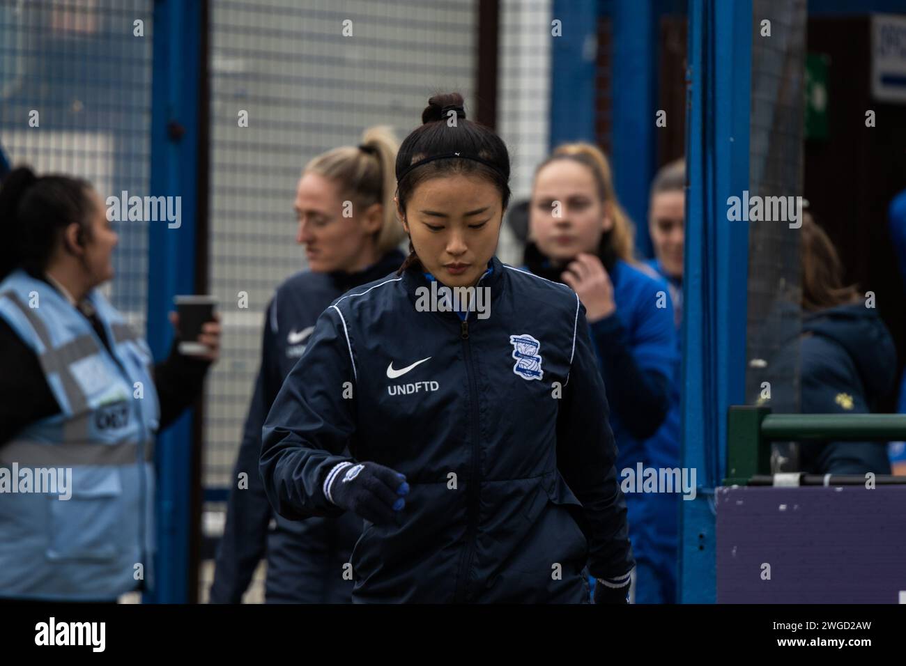 Londres, Royaume-Uni. 04 février 2024. Londres, Angleterre, 04 2024 février : Choe Yu-RI (26 Birmingham City) s'réchauffe avant le match de Barclays Womens Championship entre Watford et Birmingham City à Grosvenor Vale à Londres, Angleterre. (Pedro Porru/SPP) crédit : SPP Sport Press photo. /Alamy Live News Banque D'Images