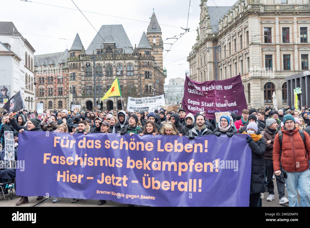 Bremen Demonstration des Bremer Buendnis gegen Rechts, Bremen, 04.02.