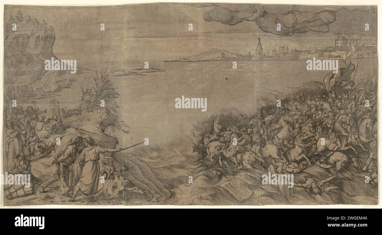 Destruction de l'armée égyptienne dans la mer Rouge, Andrea Andreani, après Titien, 1570 - 1623 papier imprimé avec son peuple en sécurité sur le rivage, Moïse lève les mains et provoque le retour de l'eau ; l'armée de Pharaon périt dans l'eau (Mer Rouge) Banque D'Images