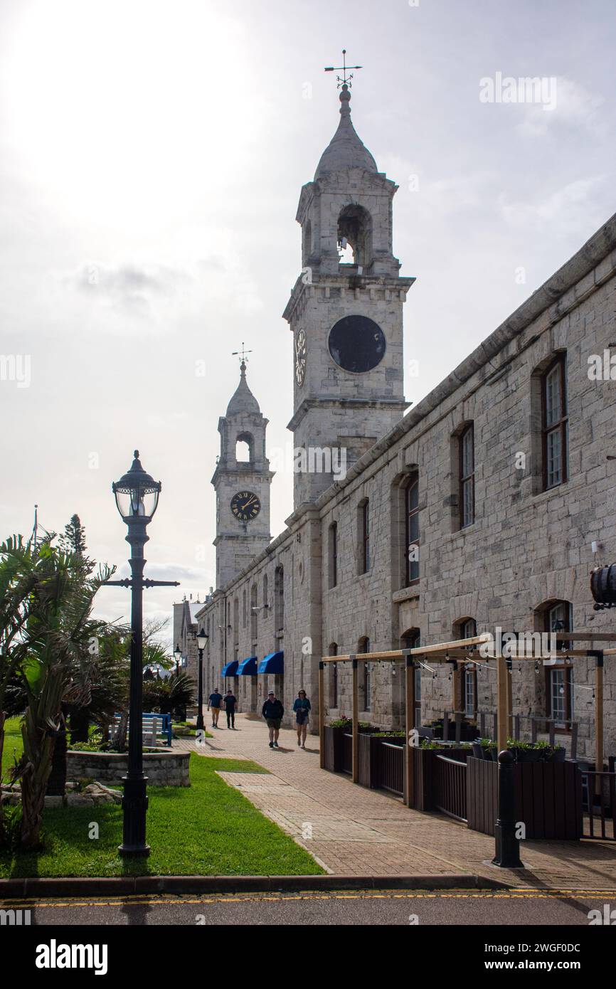 Bâtiment historique du centre commercial Clocktower, Clocktower Terrace, chantier naval royal, paroisse de Sandy, Bermudes Banque D'Images