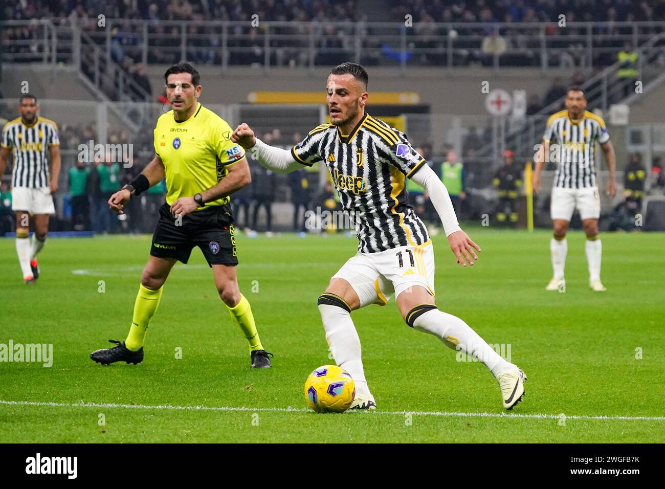 Milan, Italie. 4 février 2024. Filip Kostic, lors du FC Inter contre Juventus FC, Serie A, au stade Giuseppe Meazza. Crédit : Alessio Morgese/Alessio Morgese / Emage / Alamy Live News Banque D'Images