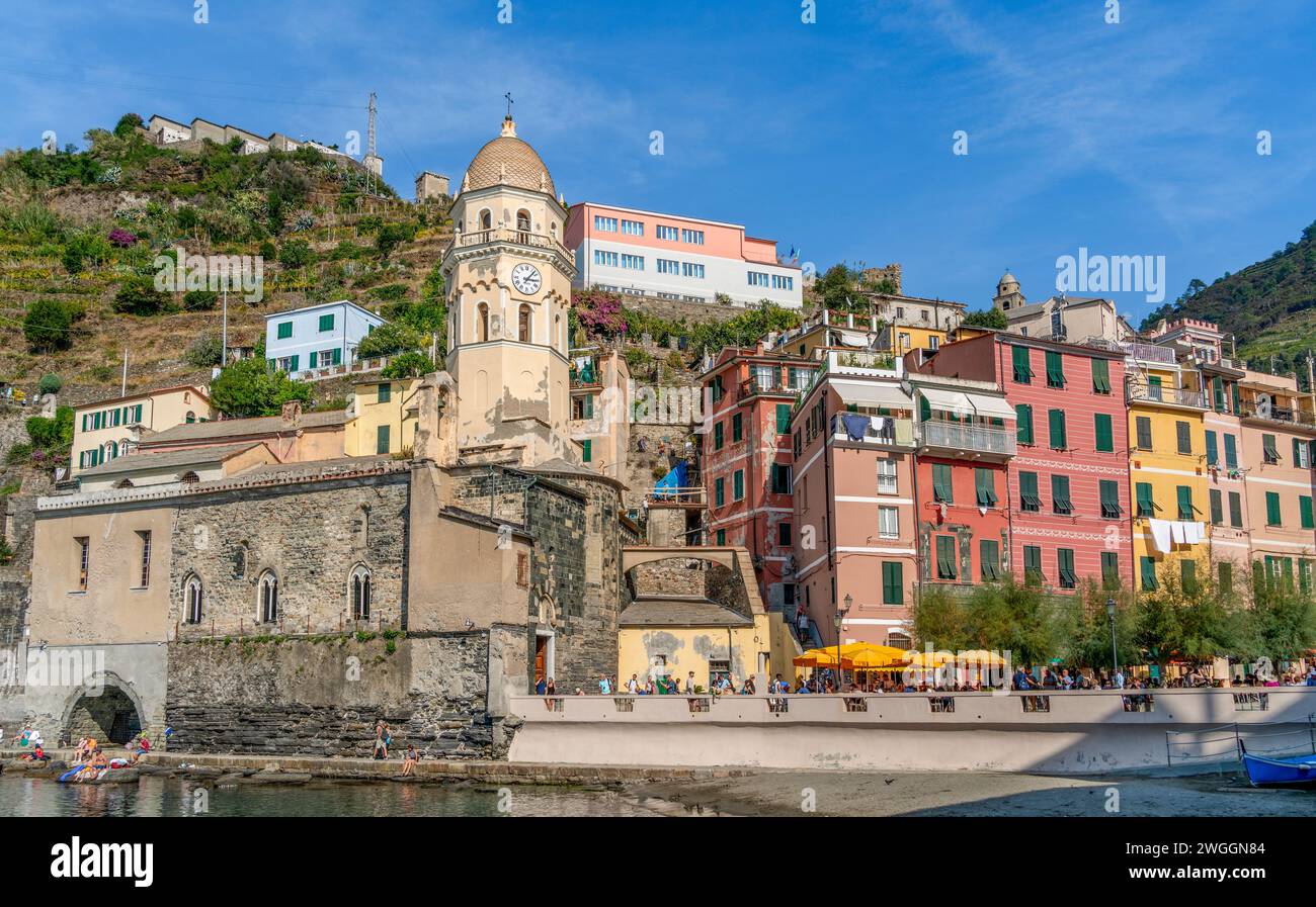 Paysage autour de Vernazza, une petite ville dans une zone côtière nommée Cinque Terre en Ligurie, situé dans le nord-ouest de l'Italie Banque D'Images