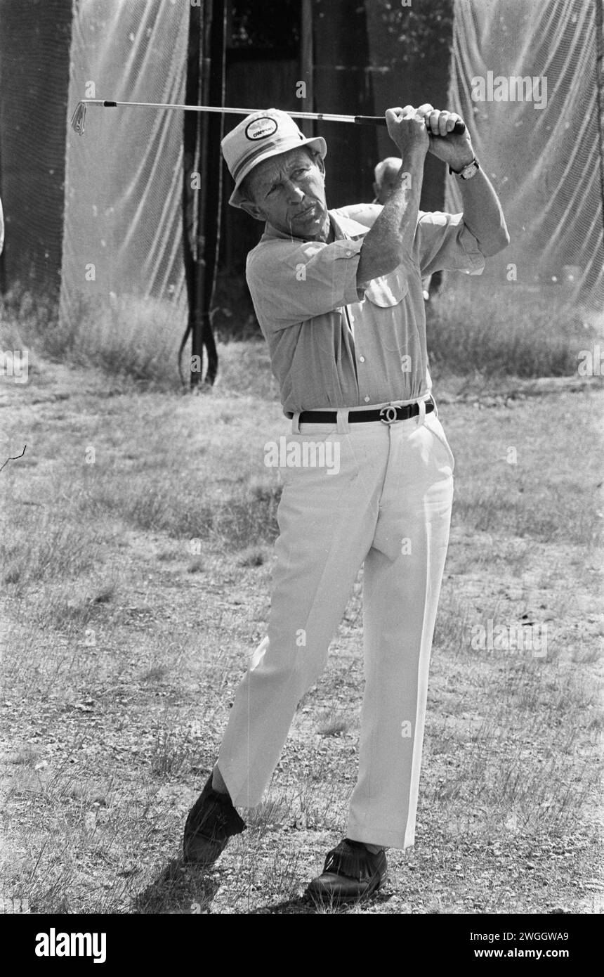 6 août 1975. Hilversum, pays-Bas. Bing Crosby au tournoi de golf American Express Pro-Am 1975 Banque D'Images
