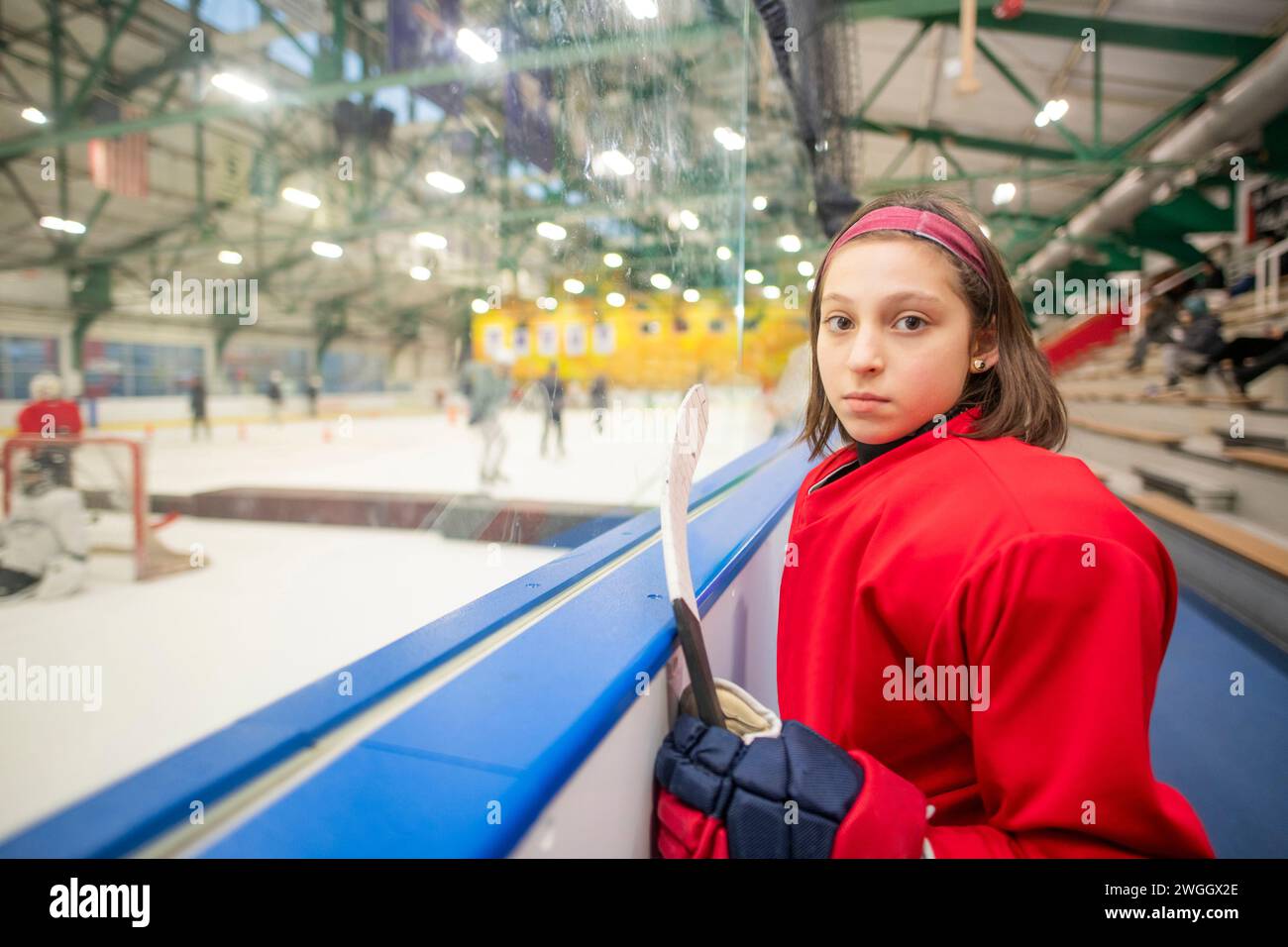 joueur de hockey féminin de 11 ans Banque D'Images