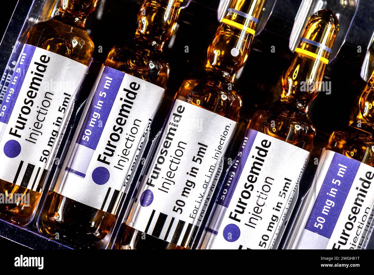 Furosomide - médicament pour traiter l'hypertension et l'œdème. 50mg phelles de la drogue liquide pour injusction ou administration intraveineuse Banque D'Images